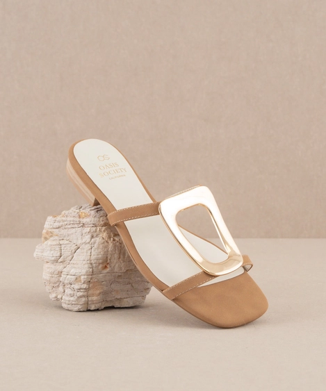 The Amiyah Camel Sandal